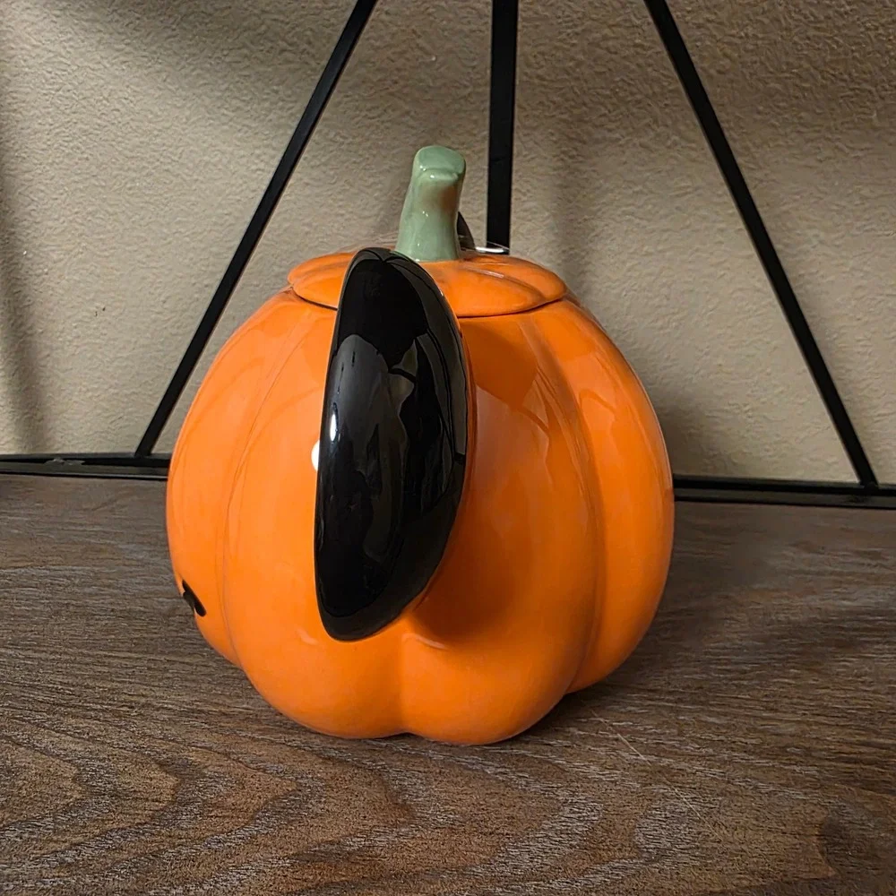 Disney Mickey‎ Mouse Pumpkin Halloween Cookie Jar Ceramic with Lid Holiday Decor